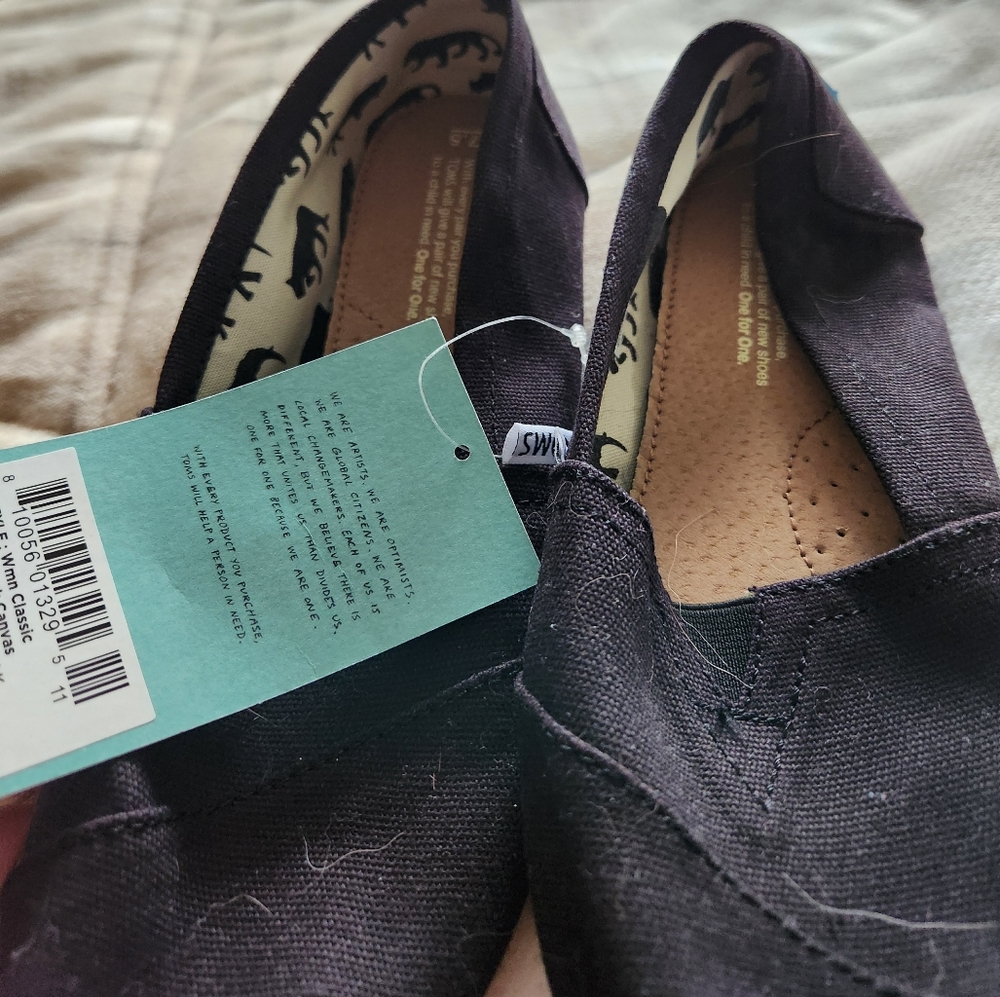 Toms
